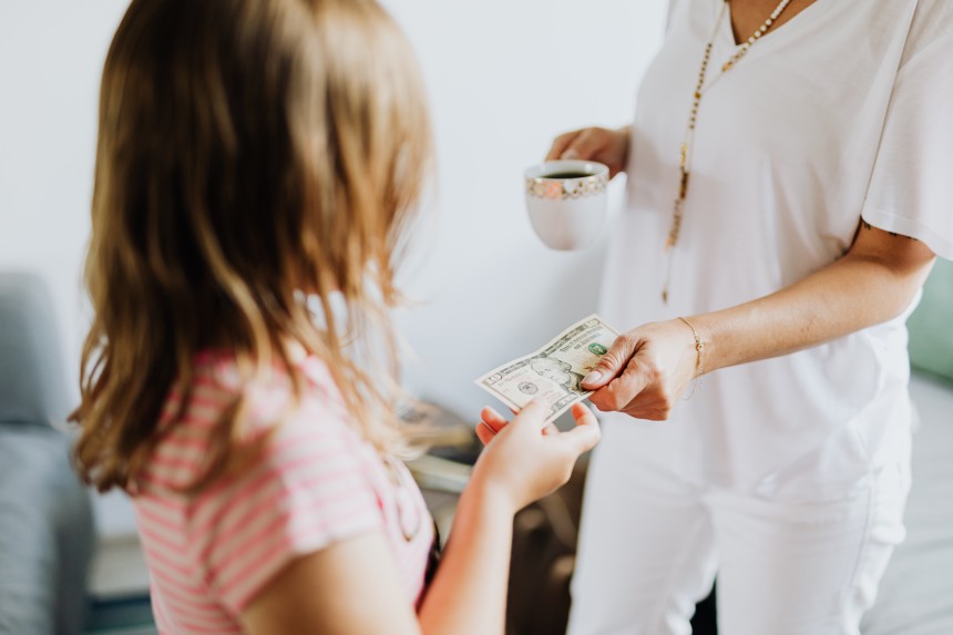 How to Teach Your Kids About Money