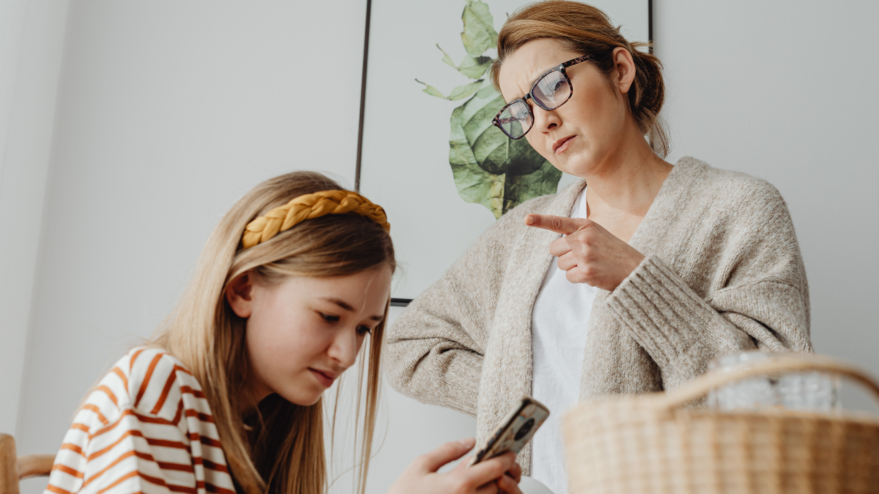 Breaking the Screen Time Cycle: Connect to UnPlug